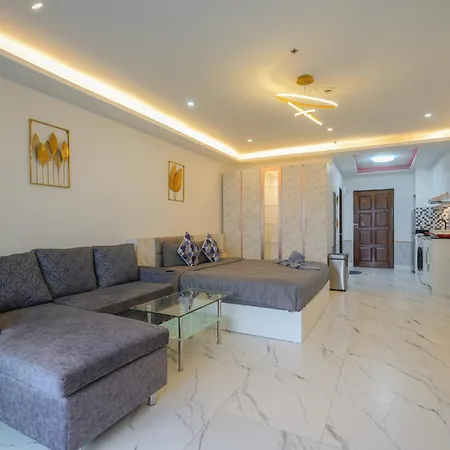 Jomtien Seaview Studio At View Talay 5 ,Big Pool